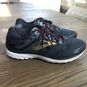 Brooks GTS 18, wide width athletic Running Shoes